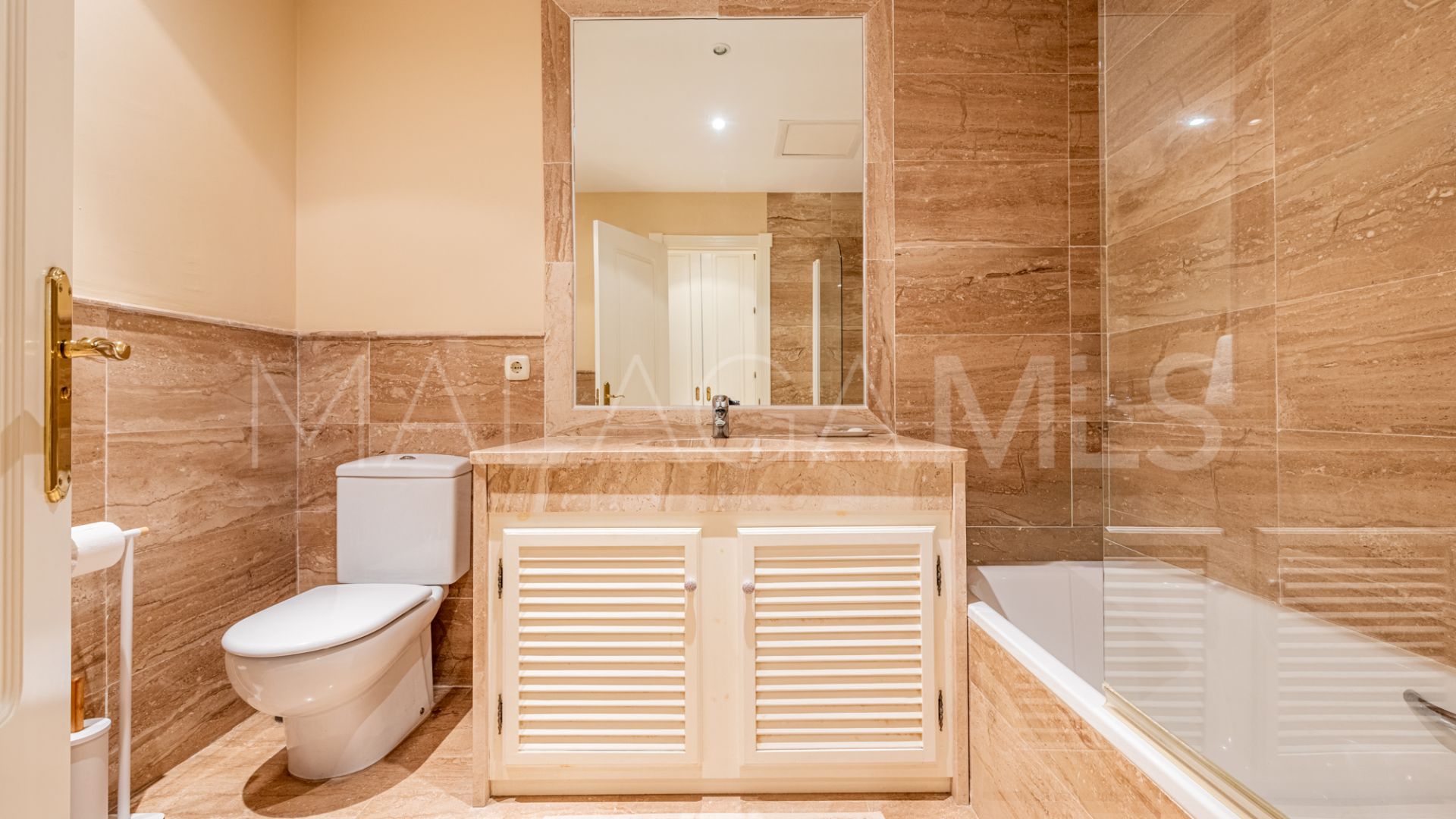 Apartamento for sale in Alhambra del Golf with 2 bedrooms