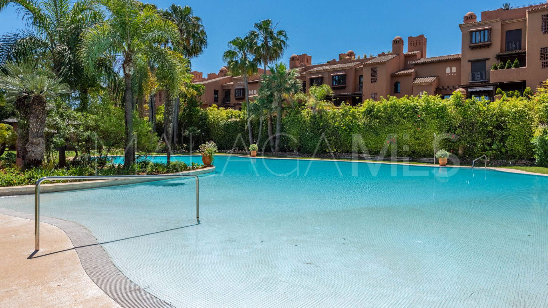 Apartamento for sale in Alhambra del Golf with 2 bedrooms