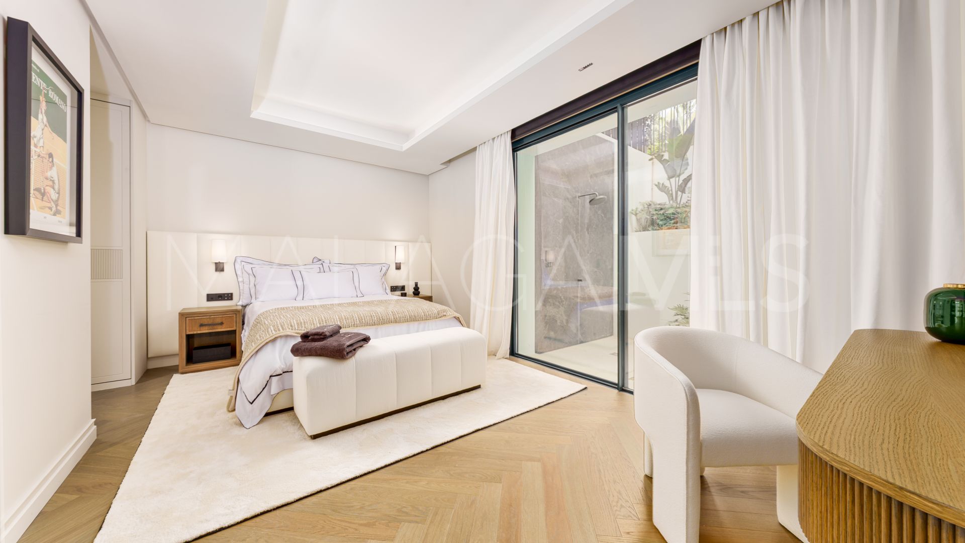 Villa for sale in Las Brisas