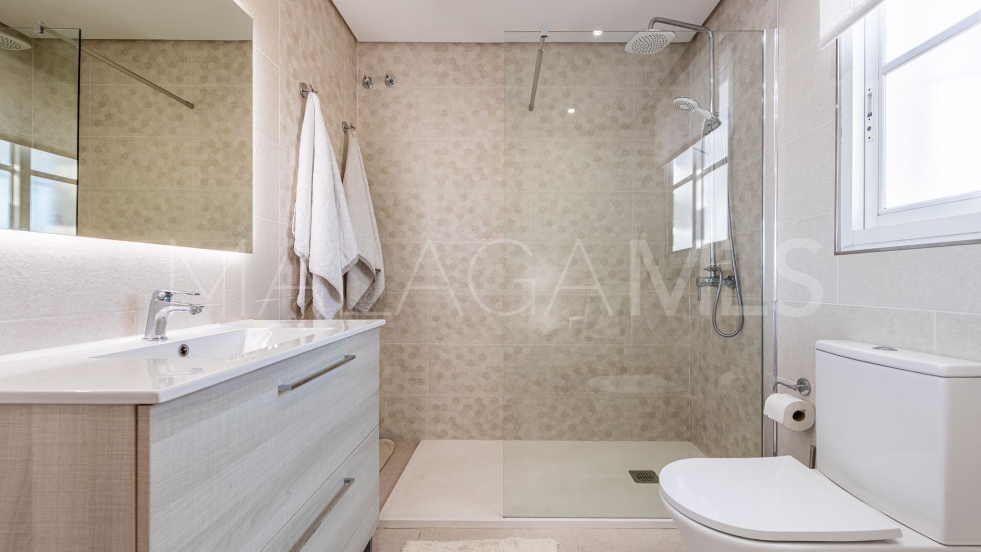 Adosado with 4 bedrooms a la venta in Coto de La Serena