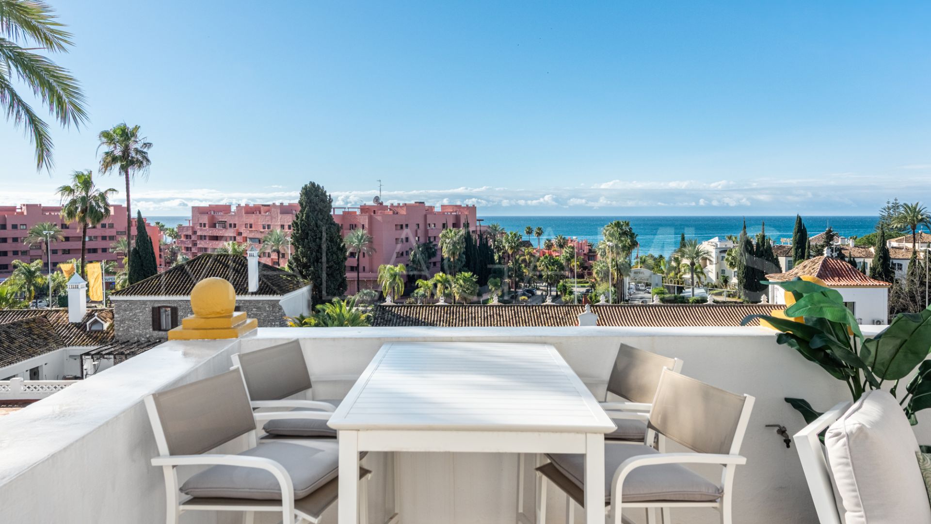 Adosado with 4 bedrooms a la venta in Coto de La Serena