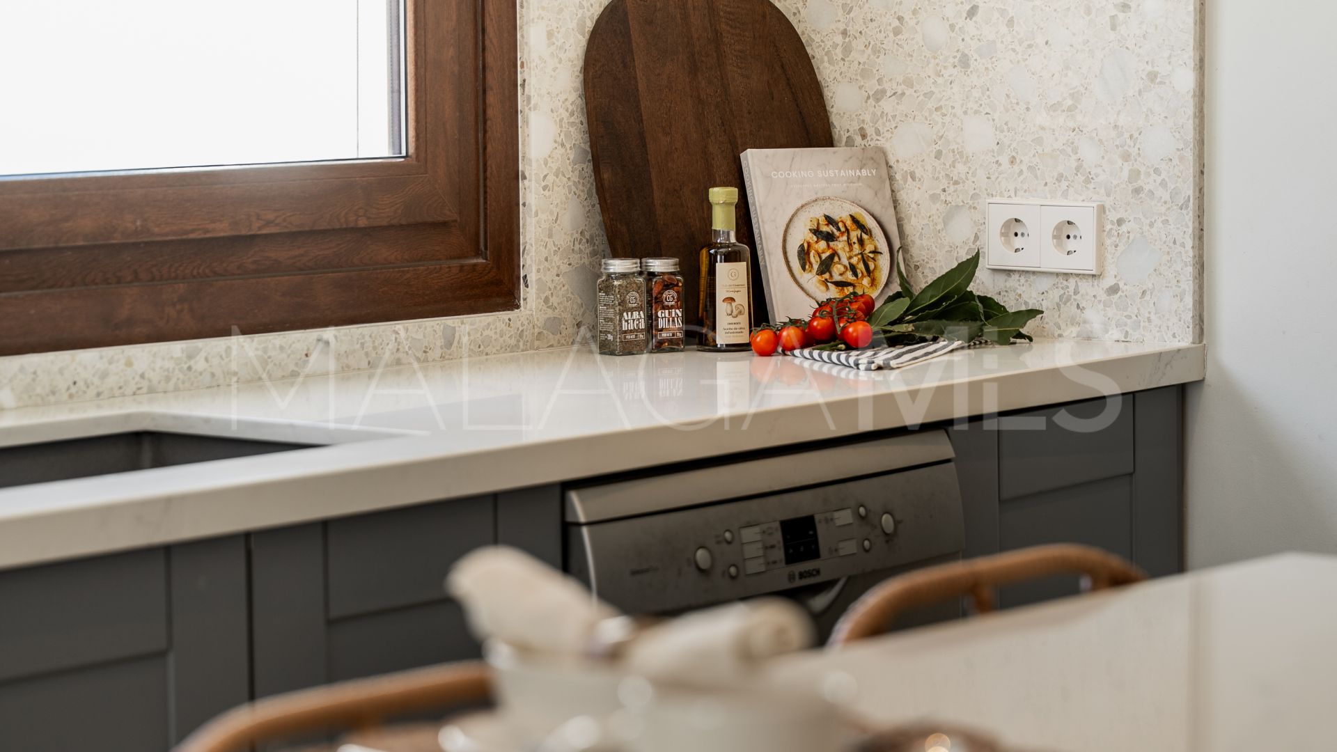 5 bedrooms Selwo villa for sale