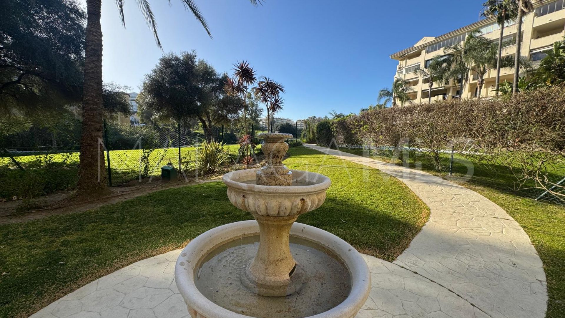 Apartment for sale in Guadalmina Alta
