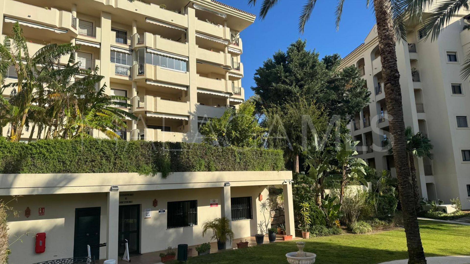 Apartment for sale in Guadalmina Alta
