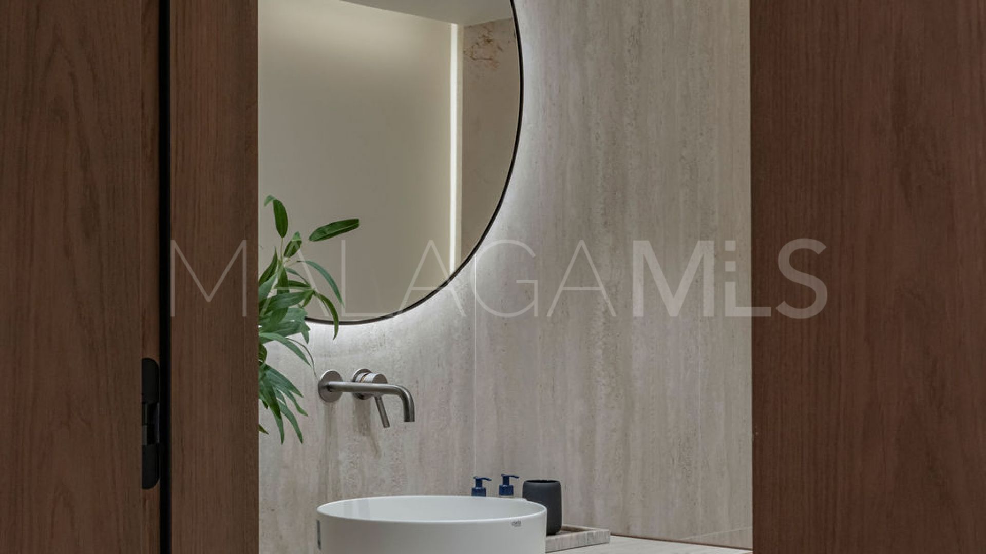 Villa for sale in Marbesa