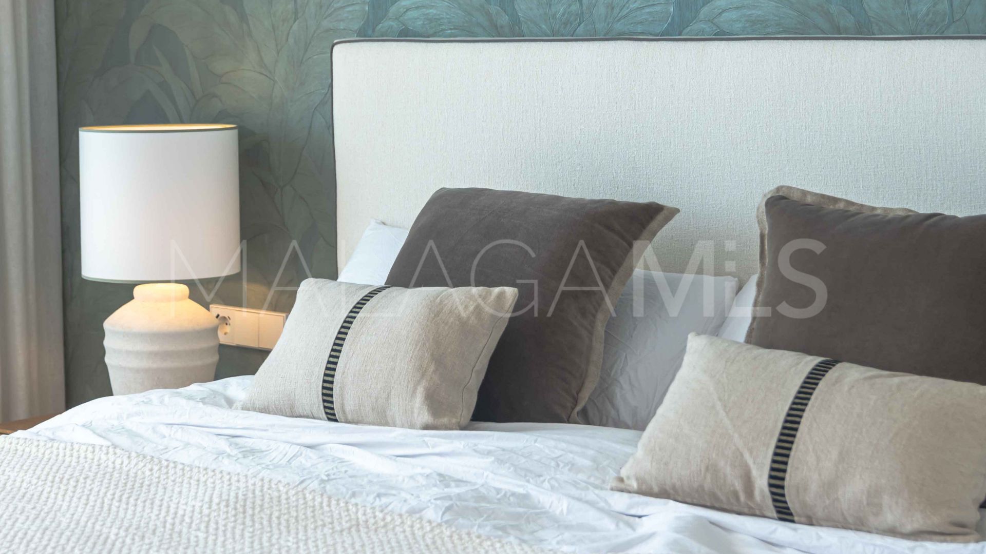 For sale villa with 5 bedrooms in San Pedro de Alcantara