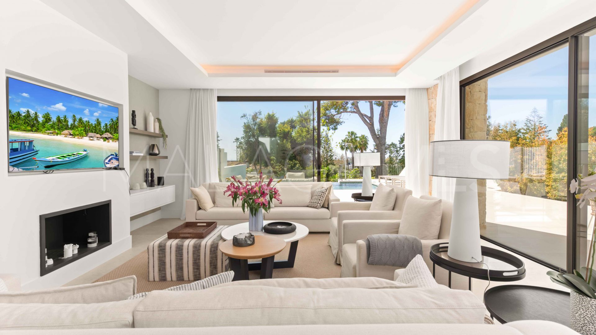 For sale villa with 5 bedrooms in San Pedro de Alcantara