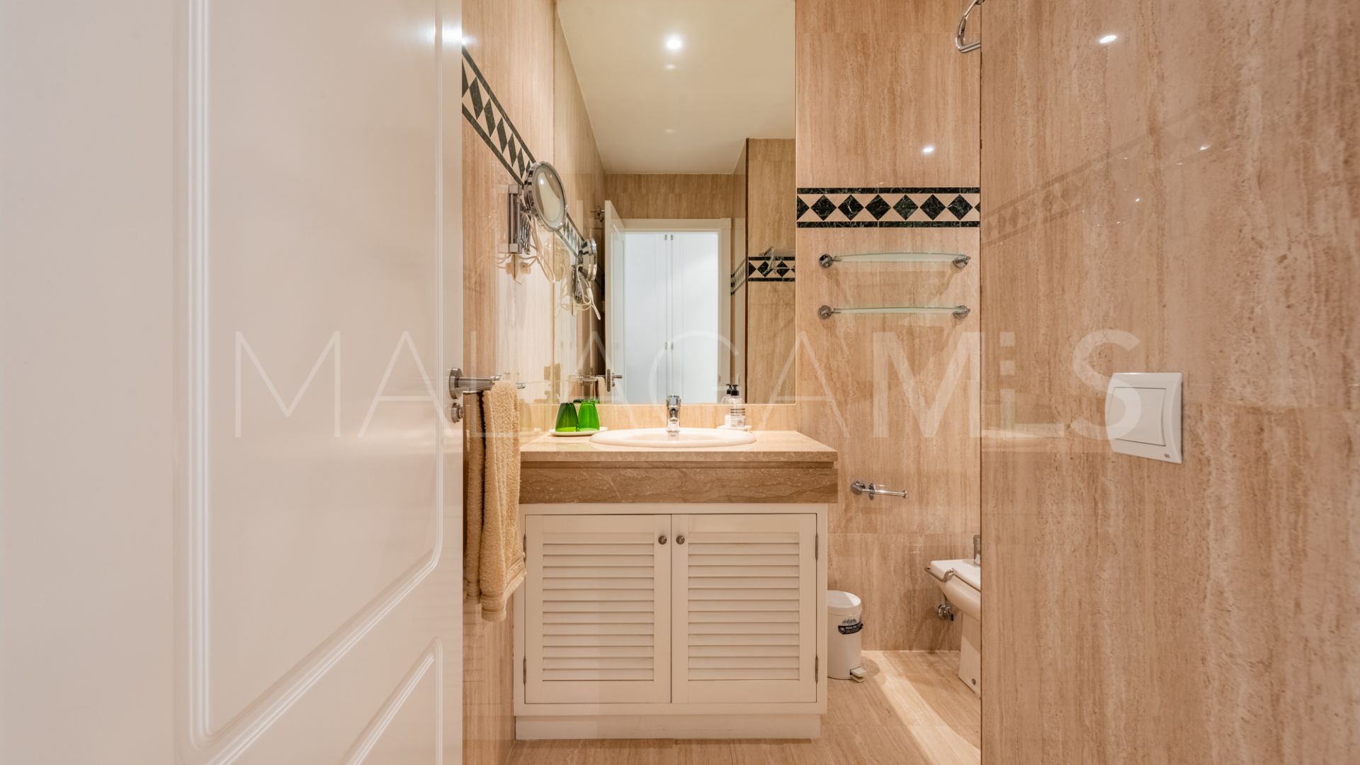 Buy apartamento in La Corniche de 3 bedrooms