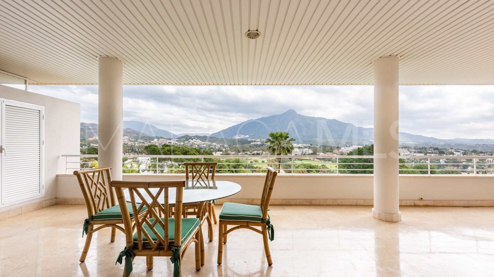 Buy apartamento in La Corniche de 3 bedrooms