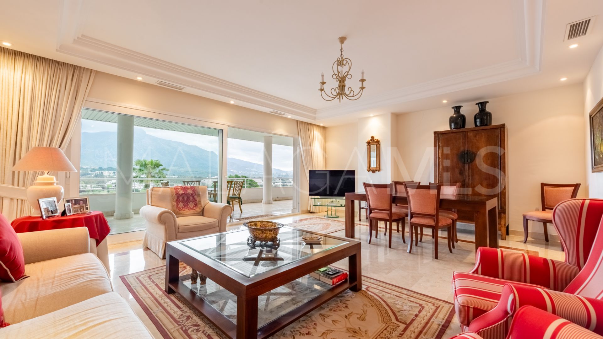 Buy apartamento in La Corniche de 3 bedrooms