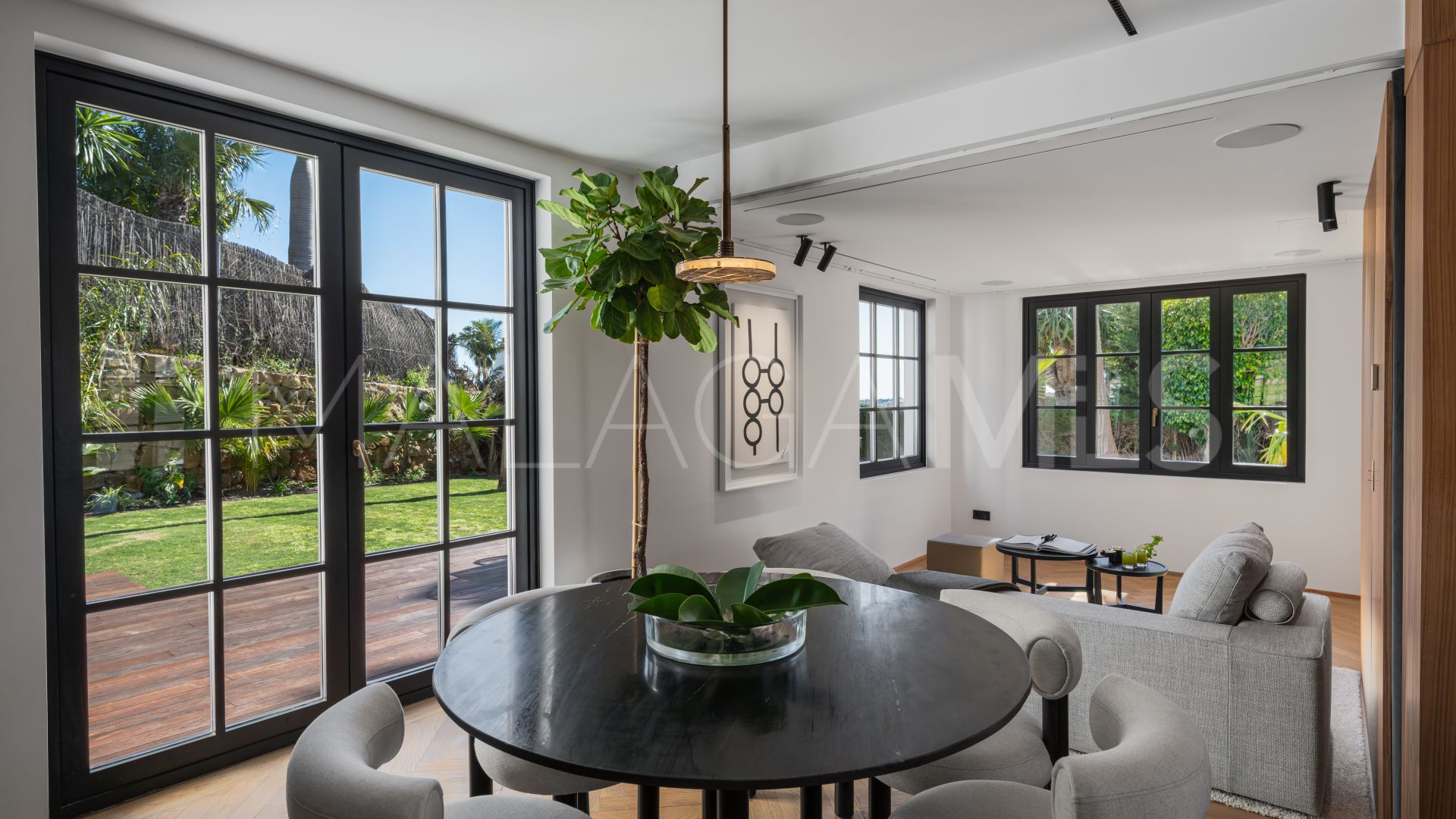 Villa for sale in Supermanzana H