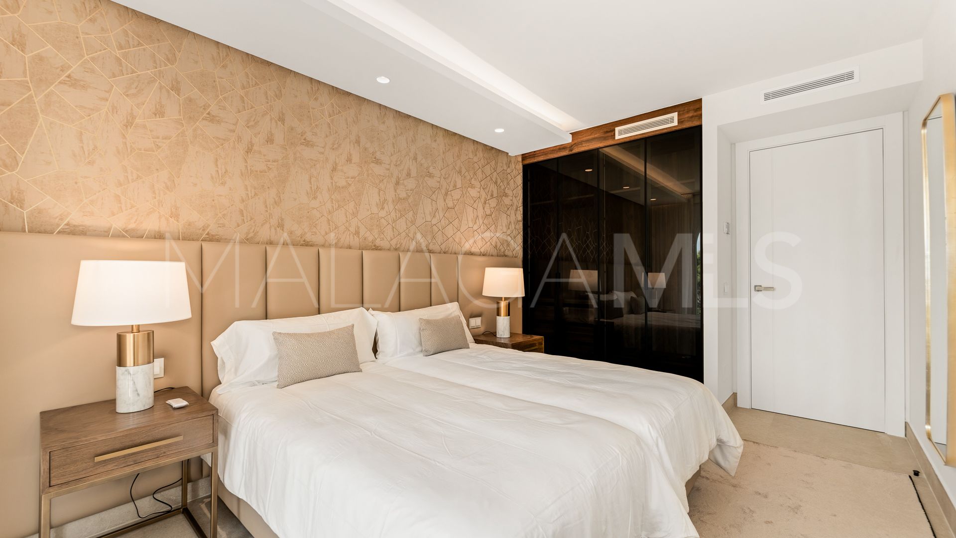 4 bedrooms El Velerin town house for sale