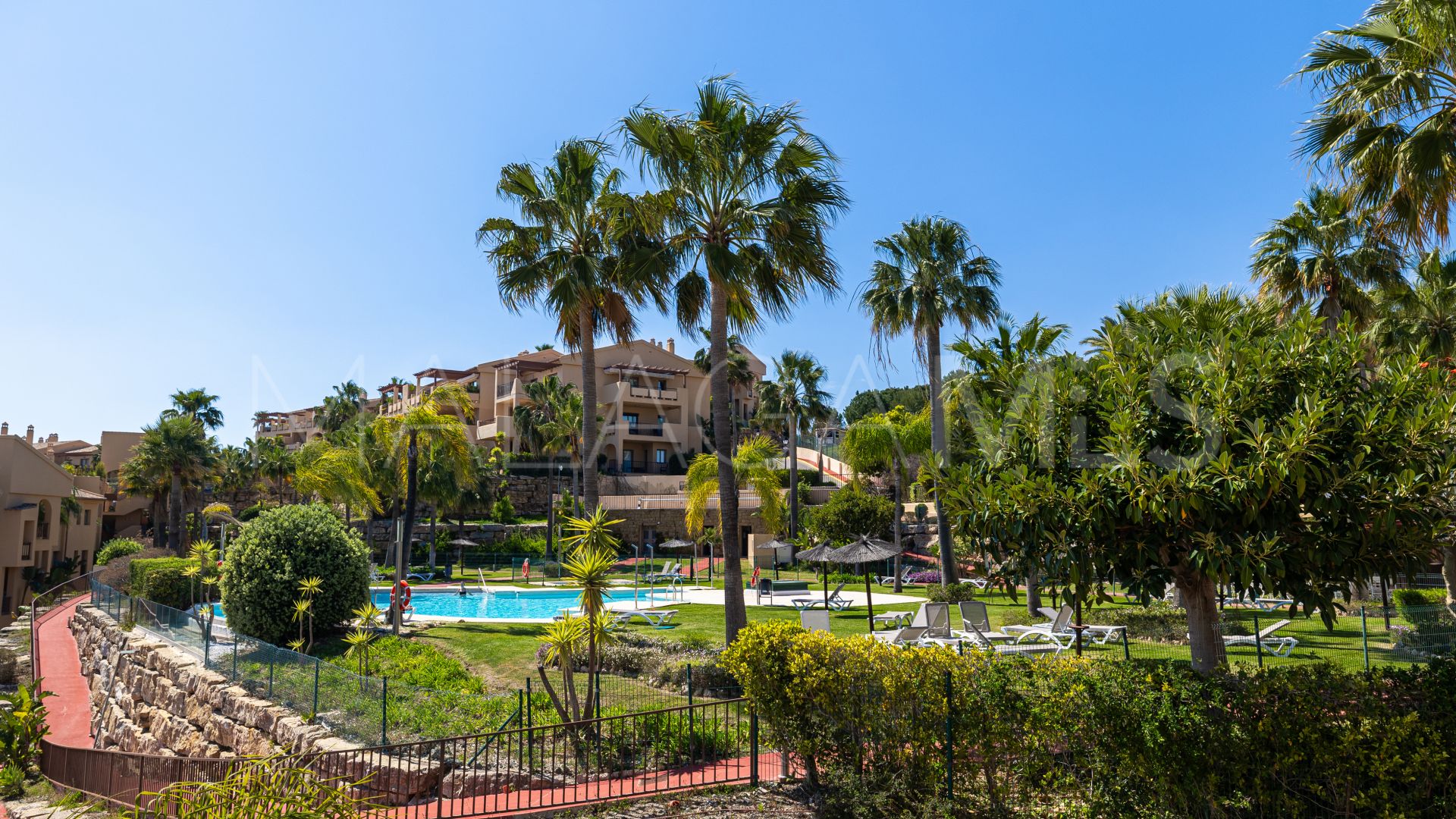 Buy penthouse in Hacienda del Señorio de Cifuentes with 2 bedrooms