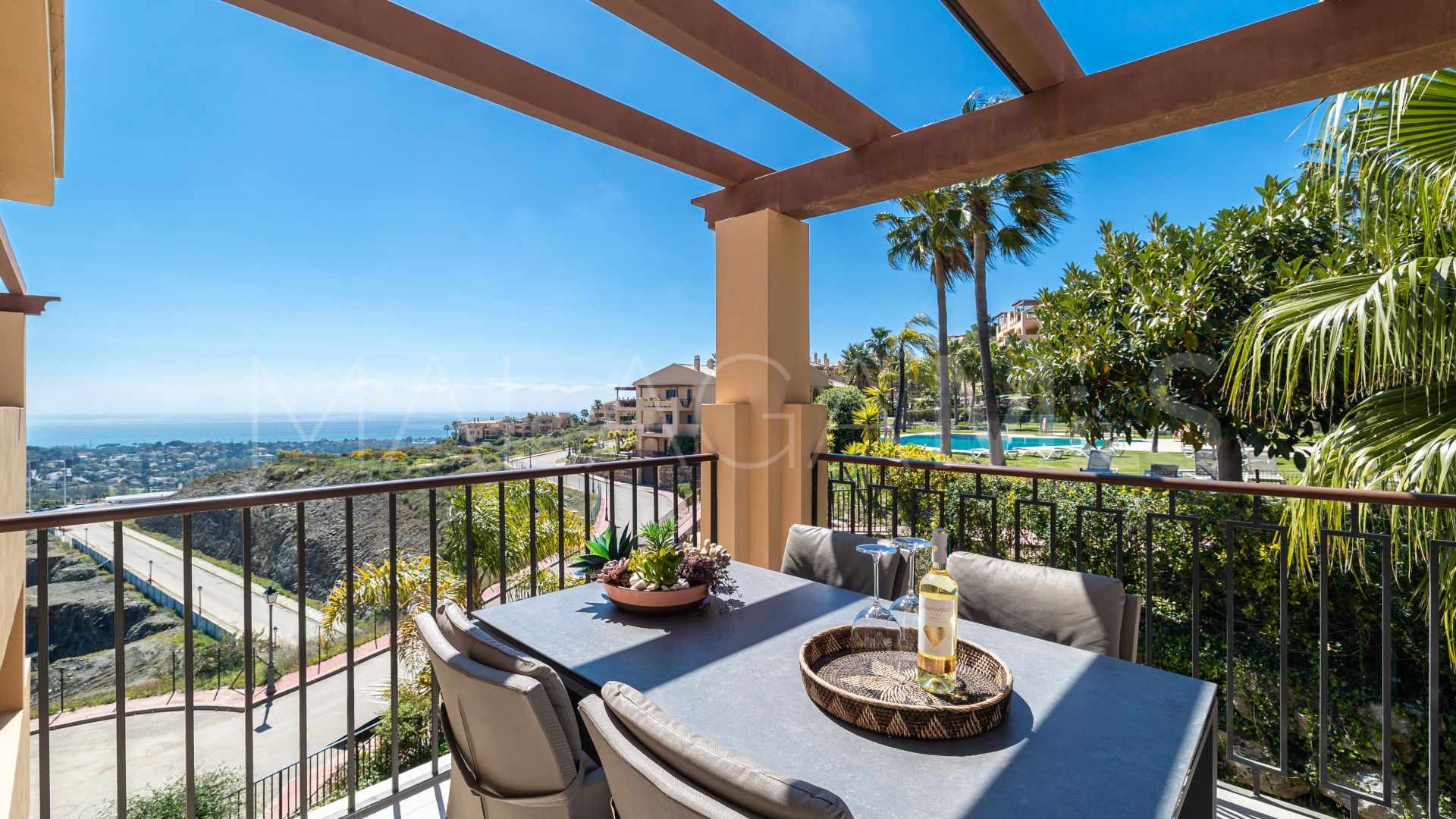 Buy penthouse in Hacienda del Señorio de Cifuentes with 2 bedrooms