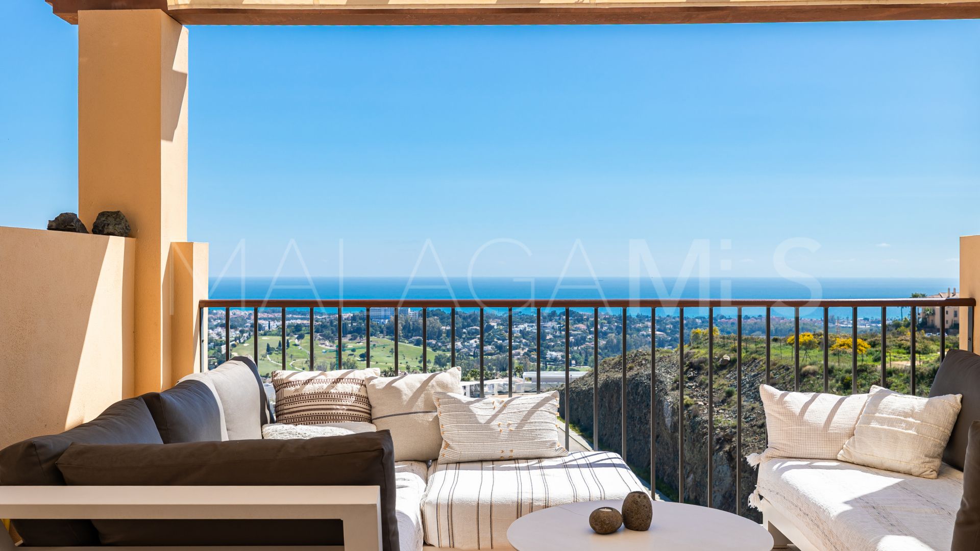 Buy penthouse in Hacienda del Señorio de Cifuentes with 2 bedrooms