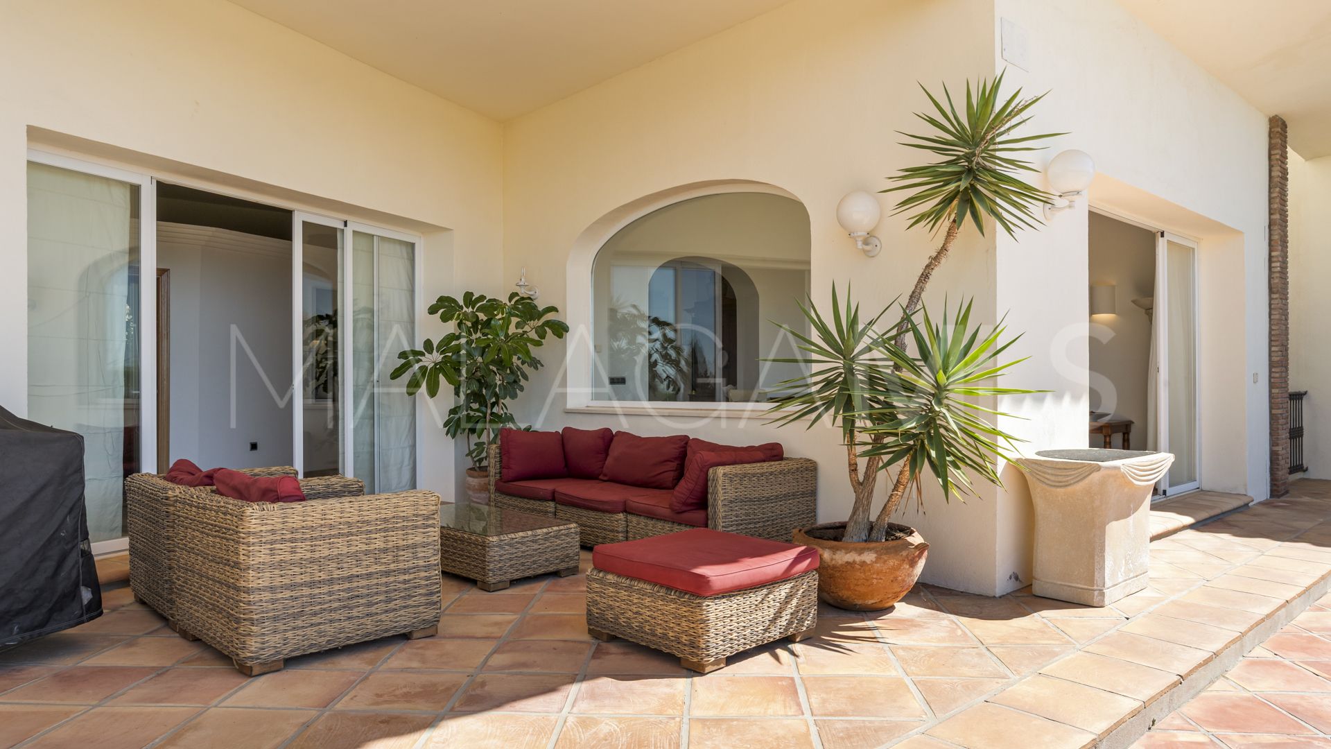 Villa for sale in Puerto del Almendro