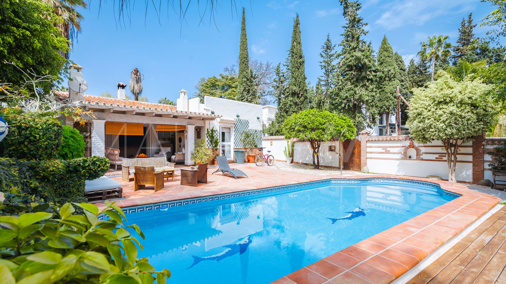 Nueva Andalucia, villa for sale