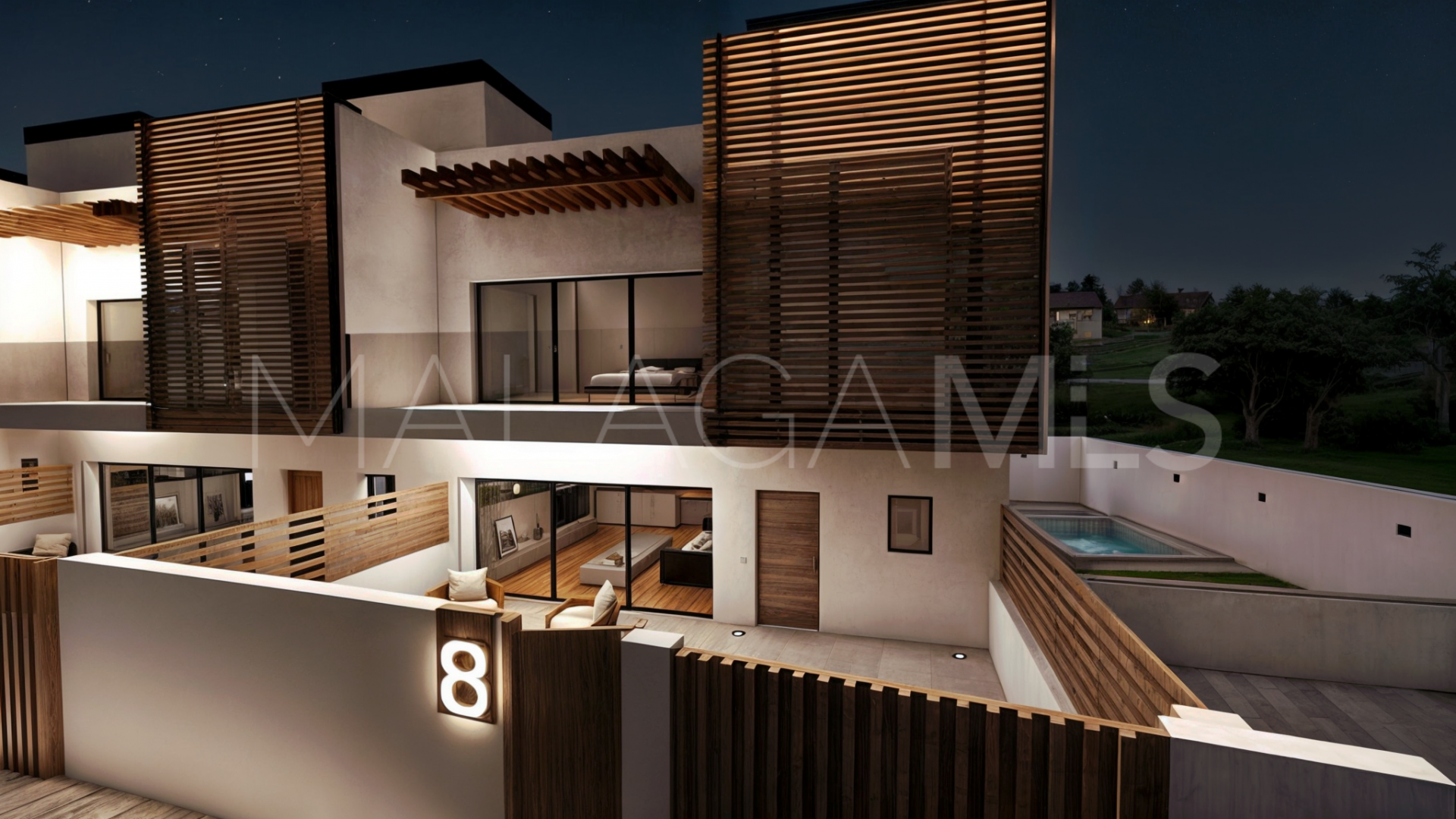 Town house for sale in Estepona Golf