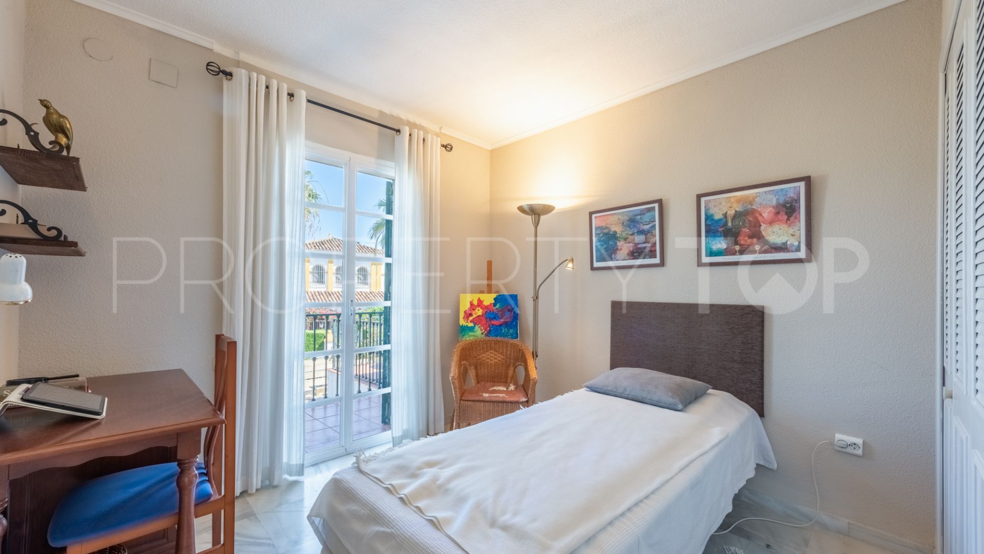 Adosado con 4 dormitorios a la venta en Monte Biarritz
