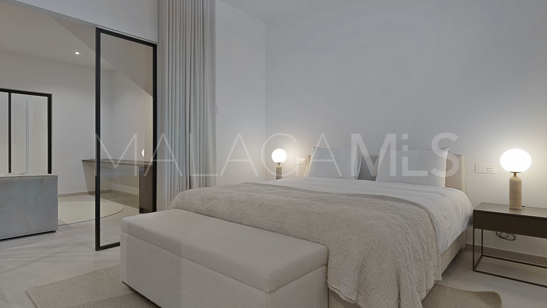 For sale villa in El Paraiso with 5 bedrooms