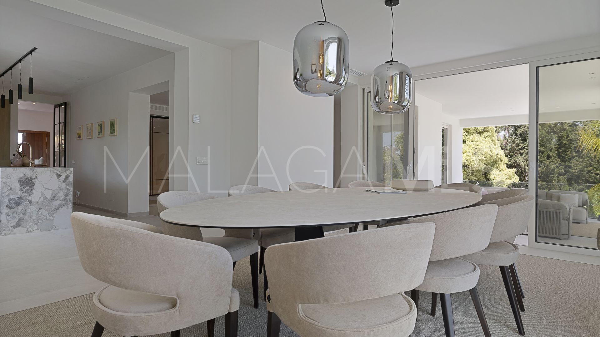 For sale villa in El Paraiso with 5 bedrooms