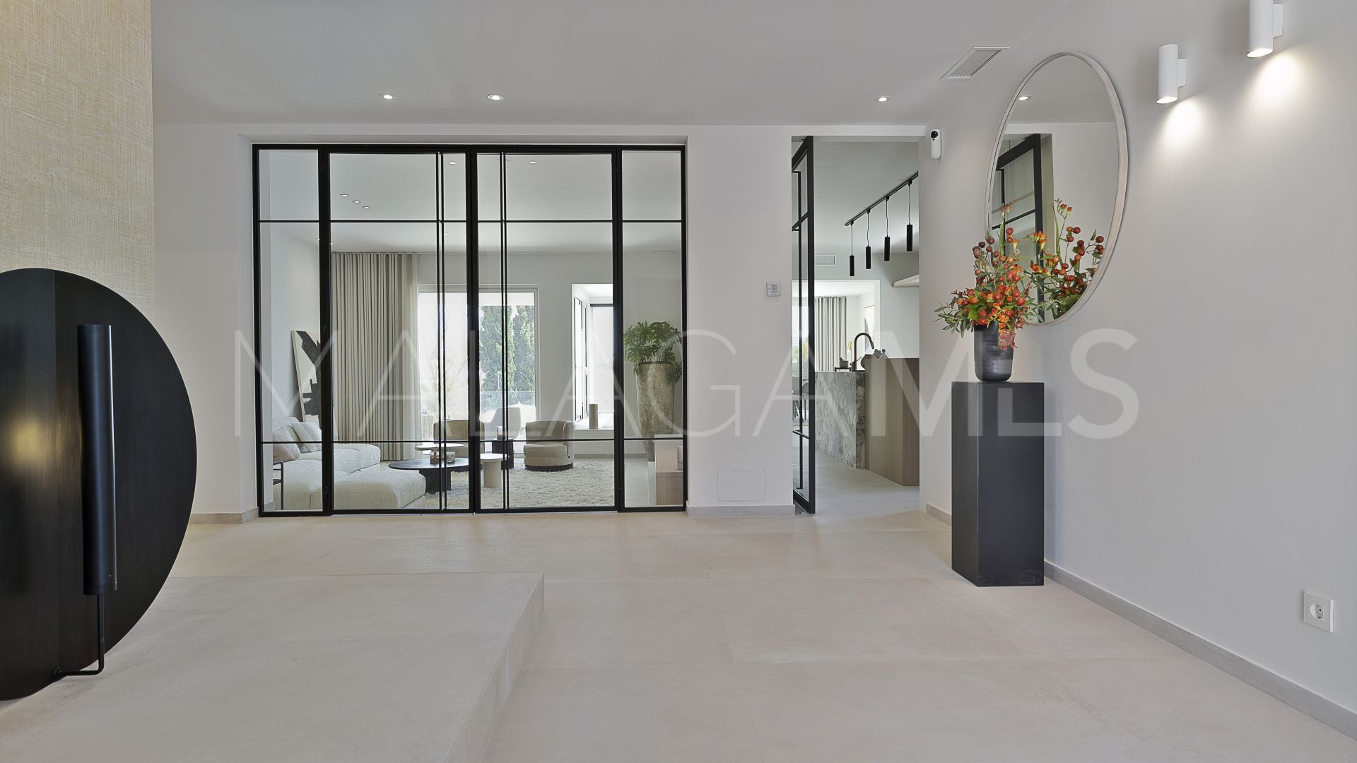 For sale villa in El Paraiso with 5 bedrooms