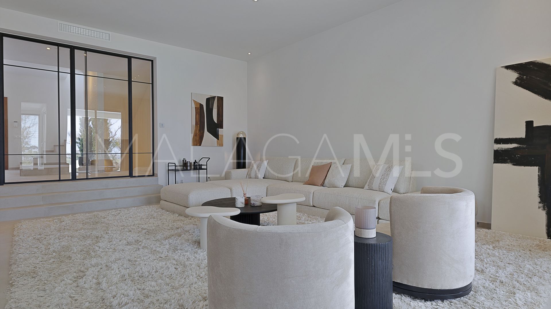 For sale villa in El Paraiso with 5 bedrooms