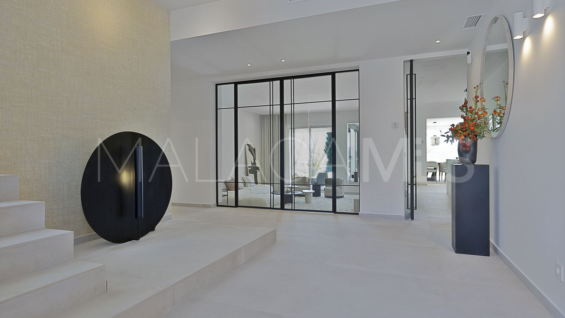 For sale villa in El Paraiso with 5 bedrooms
