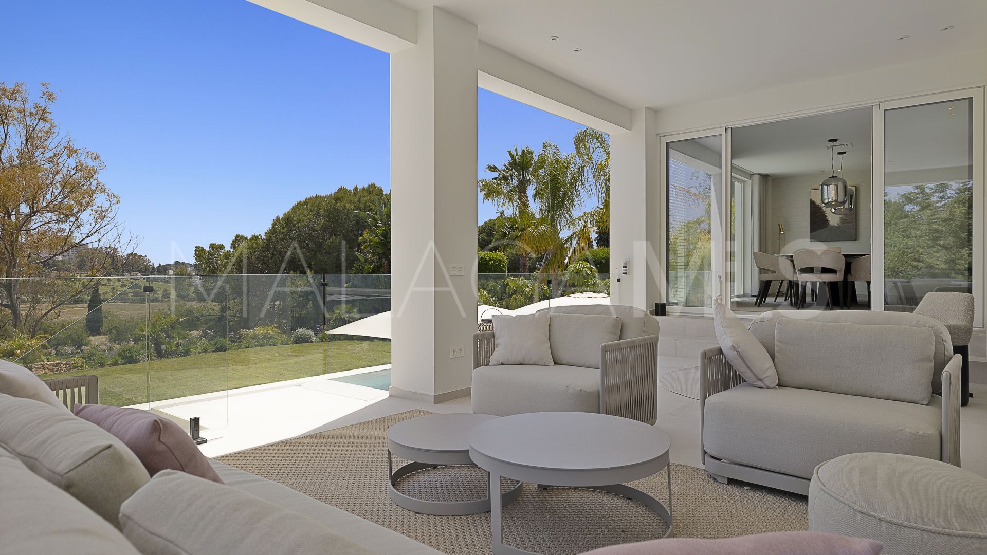 For sale villa in El Paraiso with 5 bedrooms
