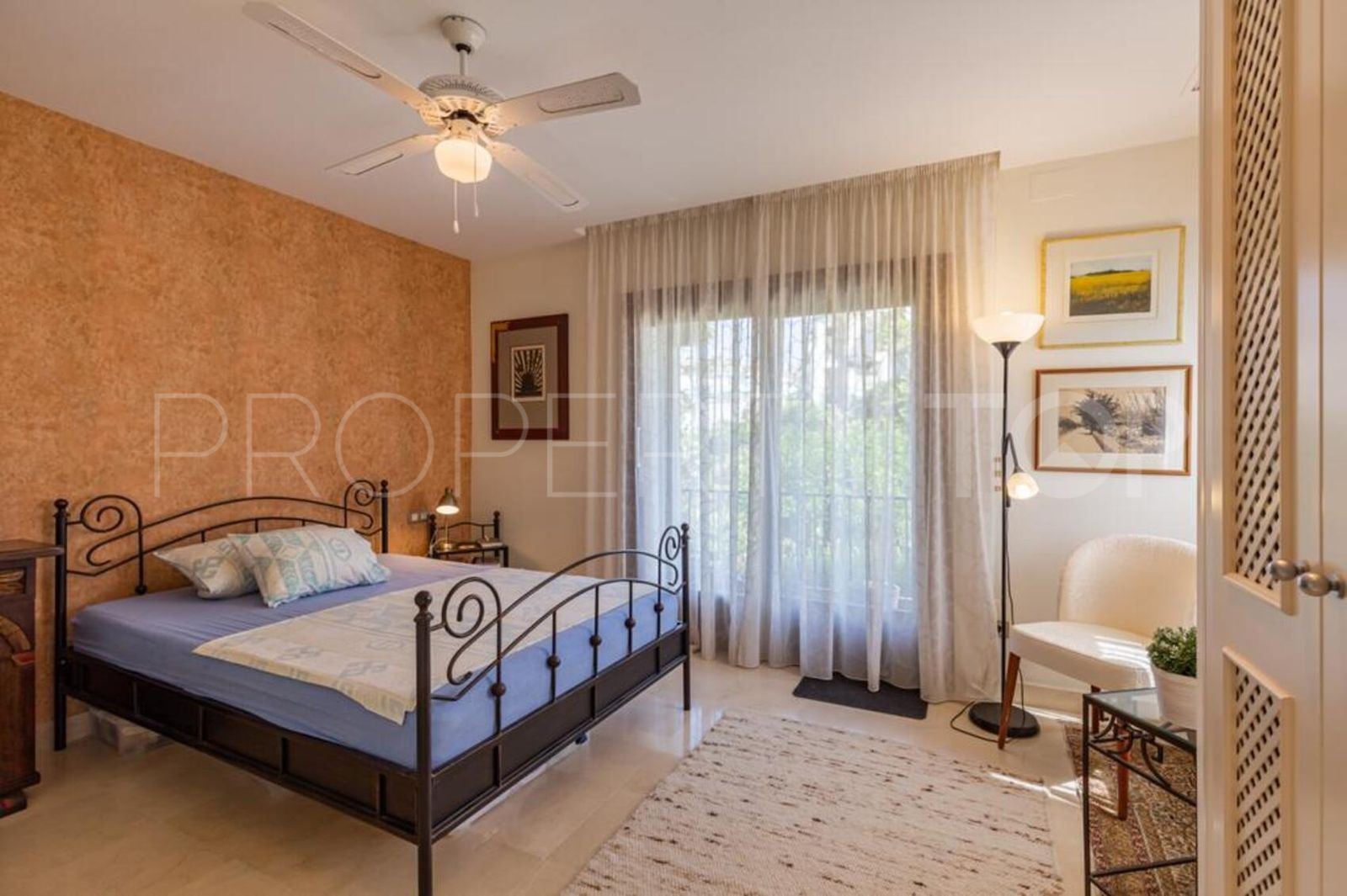 4 bedrooms Mirador del Paraiso town house for sale