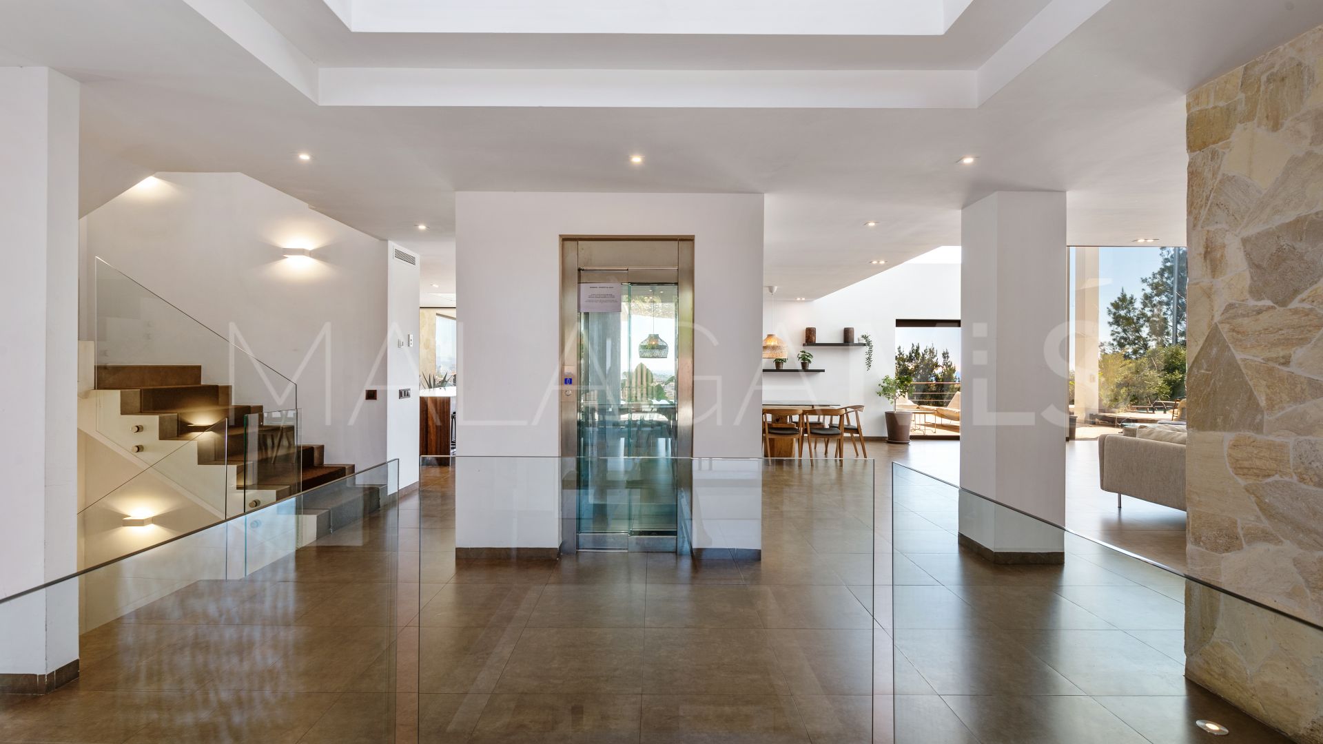 Buy villa de 8 bedrooms in La Alqueria