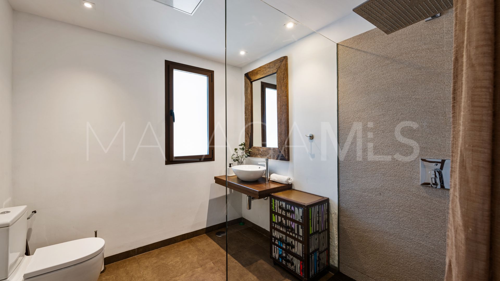 Buy villa de 8 bedrooms in La Alqueria