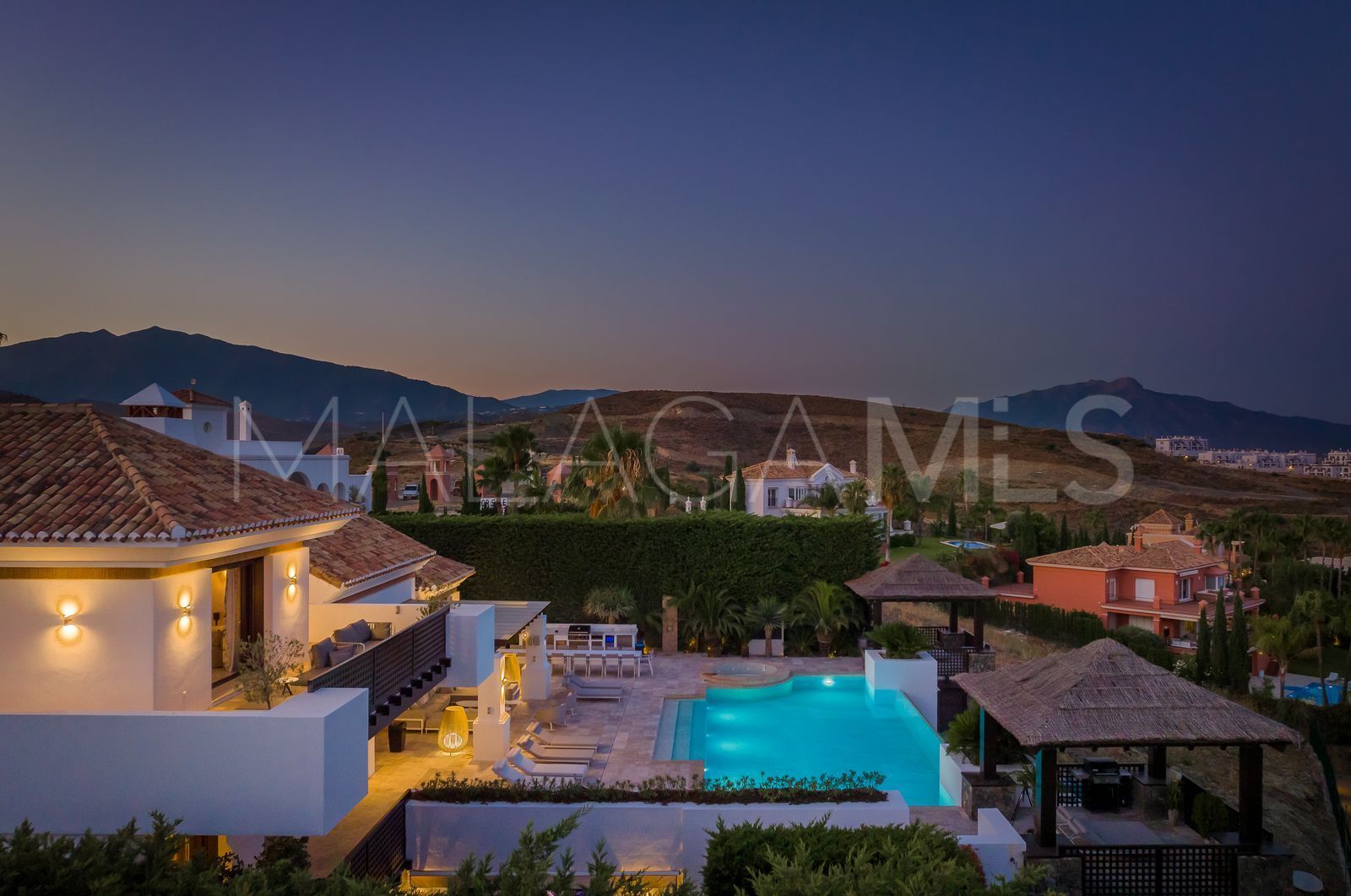 Villa for sale in Los Flamingos