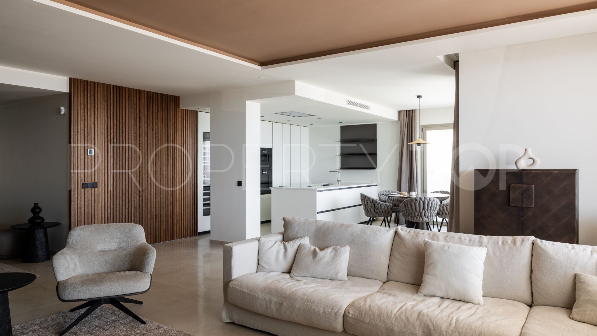 Apartamento de 2 dormitorios en venta en 9 Lions Residences