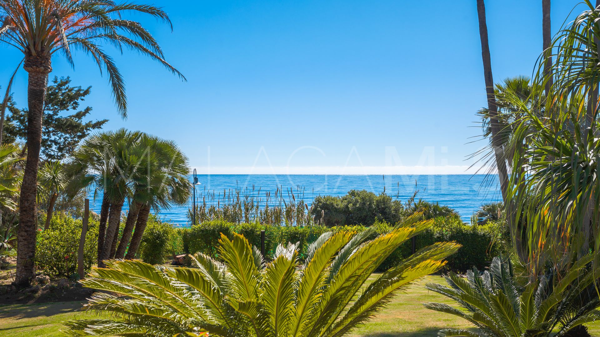 Beach Side New Golden Mile, villa for sale de 8 bedrooms