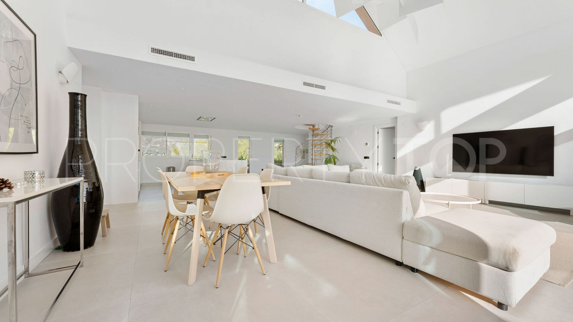 Penthouse for sale in Magna Marbella