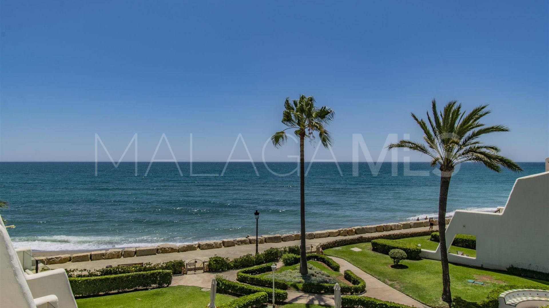 Coral Beach, adosado with 4 bedrooms for sale