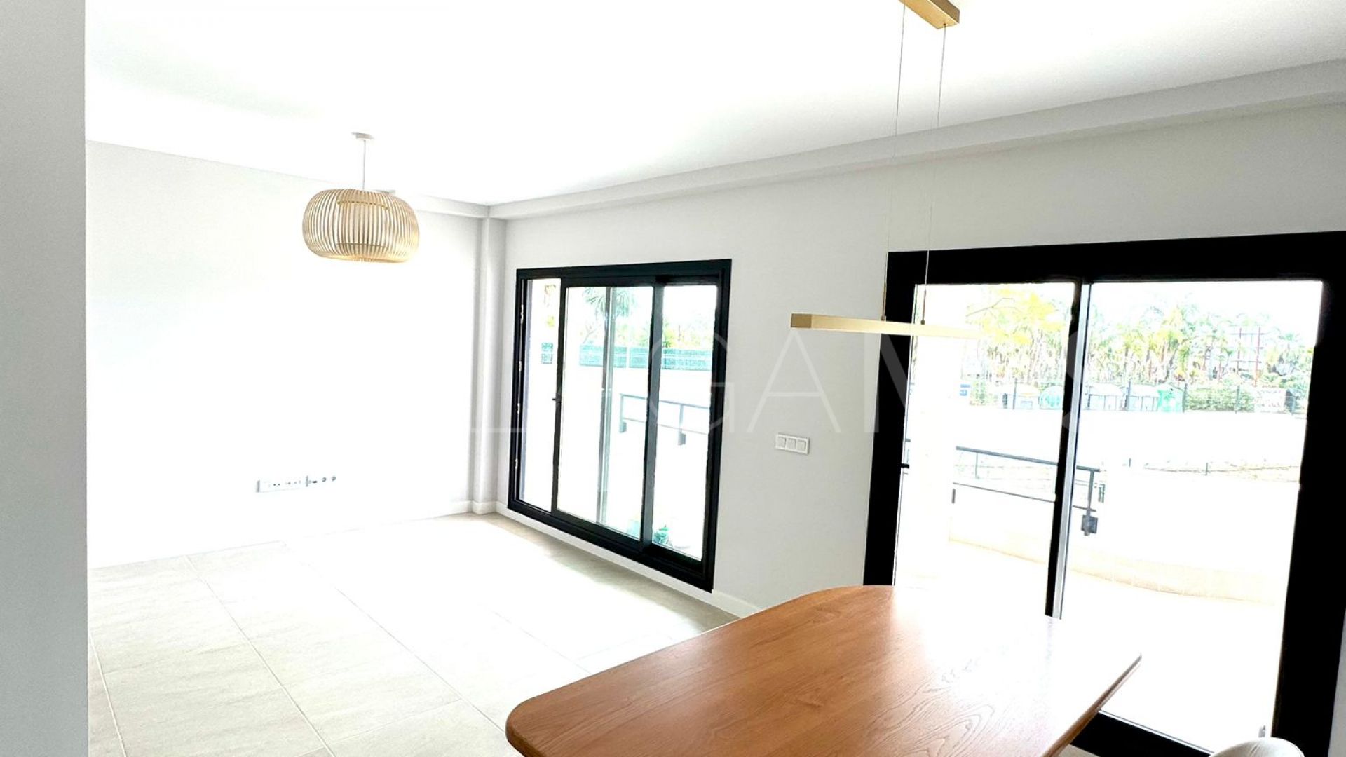 Apartment for sale in Las Joyas with 3 bedrooms