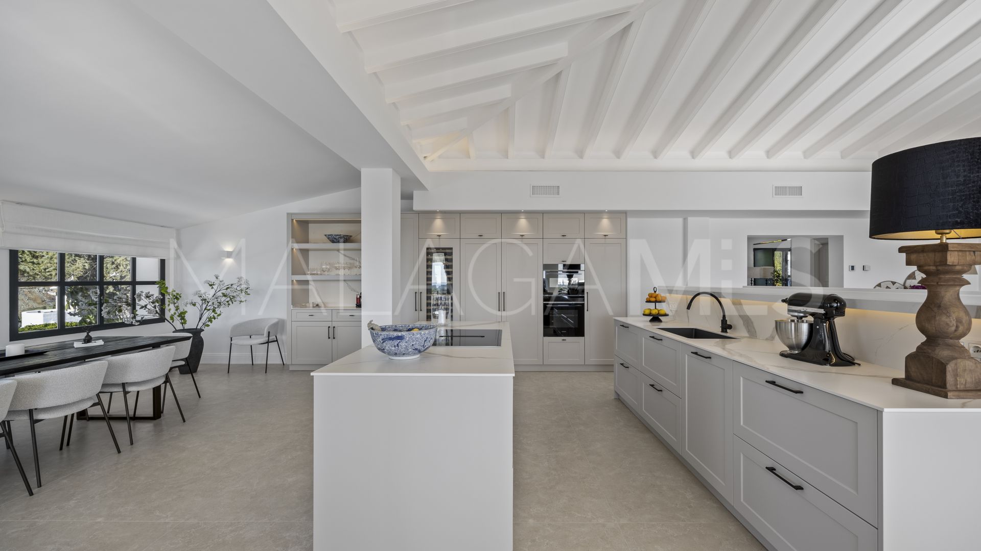 5 bedrooms Altos del Paraiso villa for sale