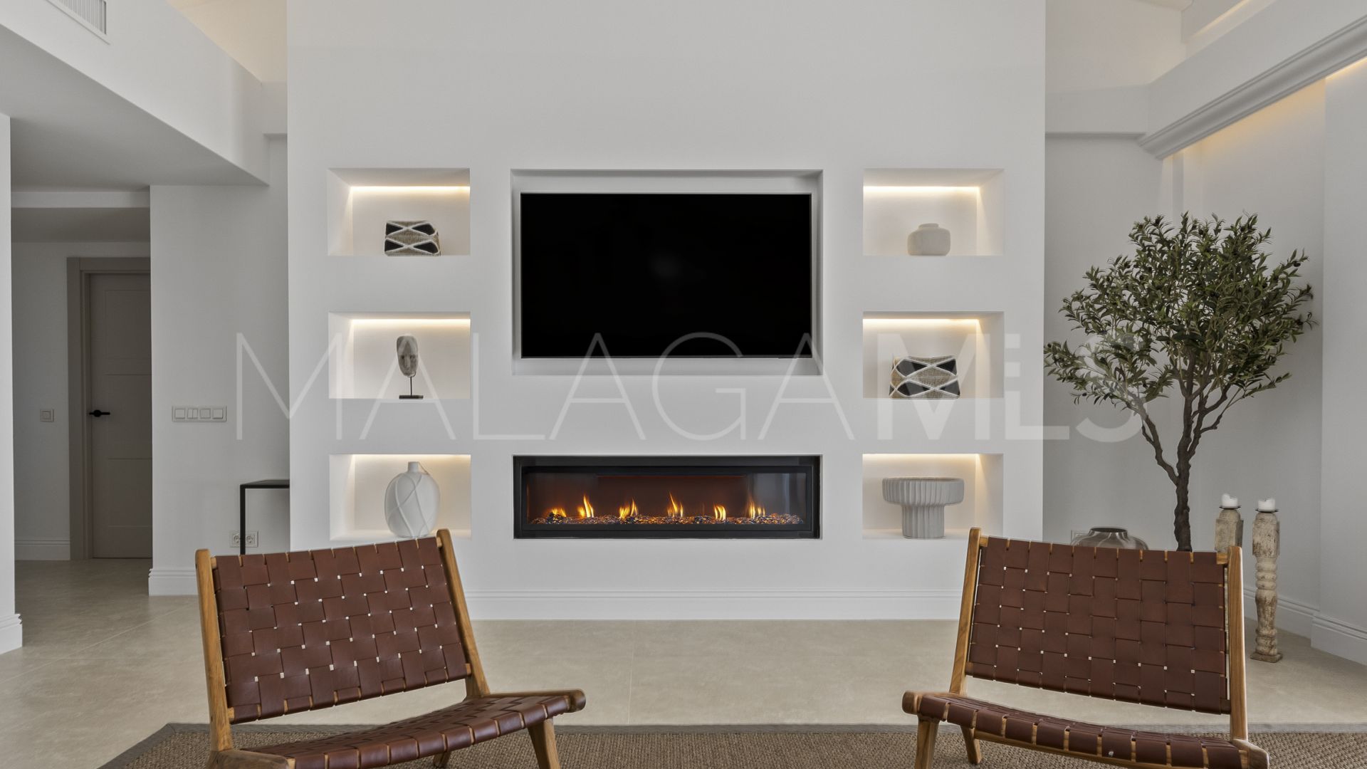 5 bedrooms Altos del Paraiso villa for sale