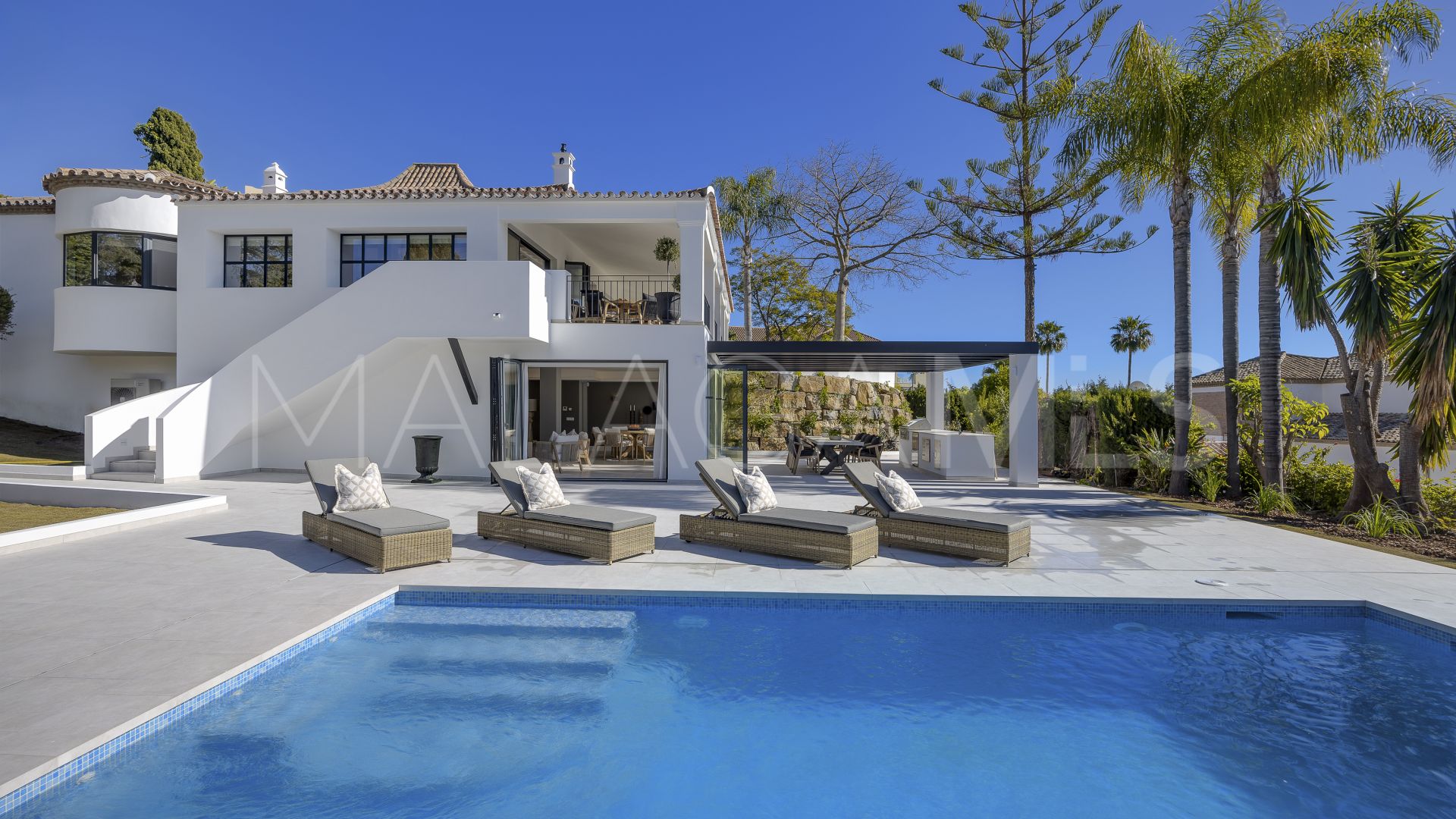 5 bedrooms Altos del Paraiso villa for sale