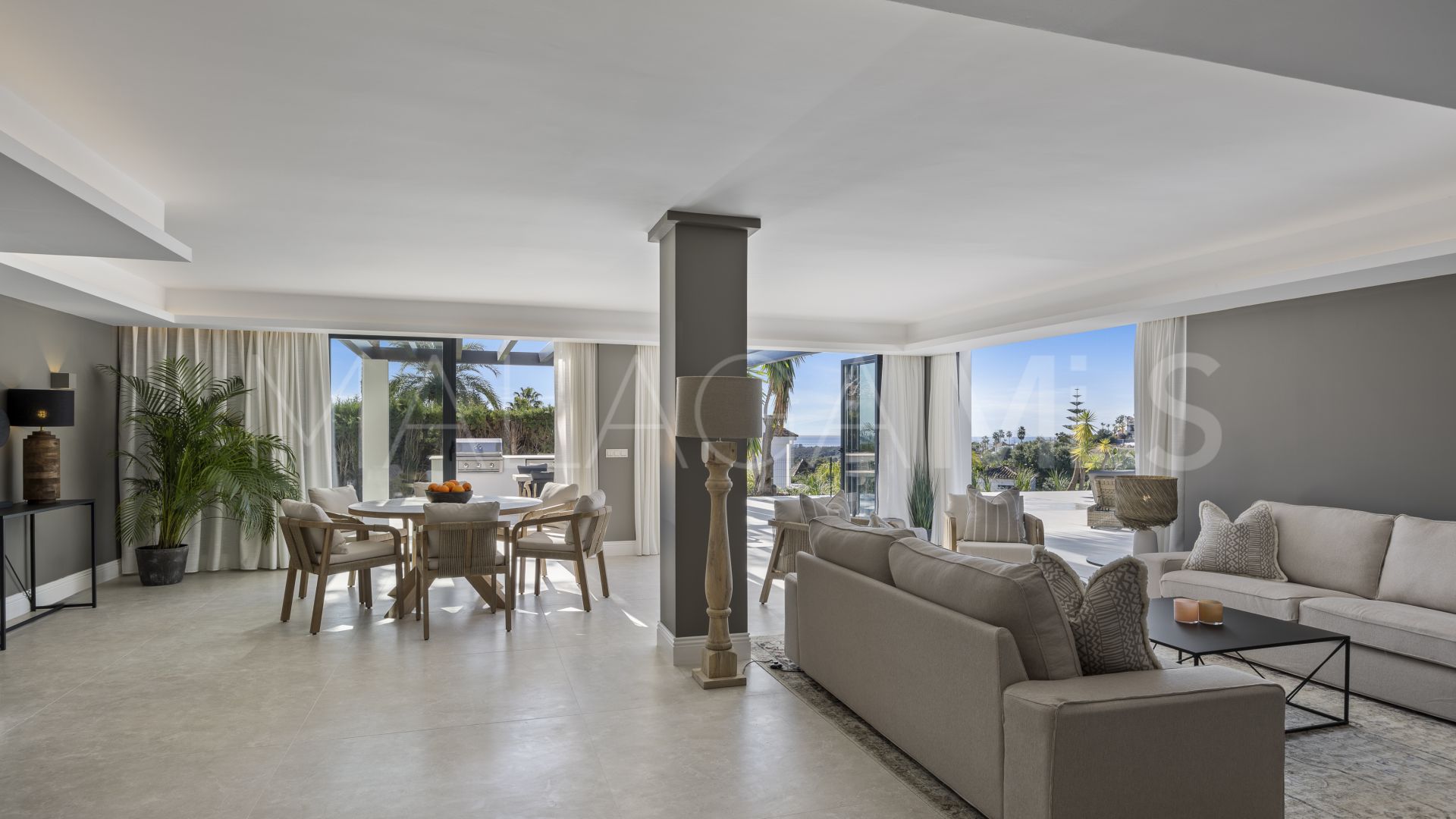 5 bedrooms Altos del Paraiso villa for sale