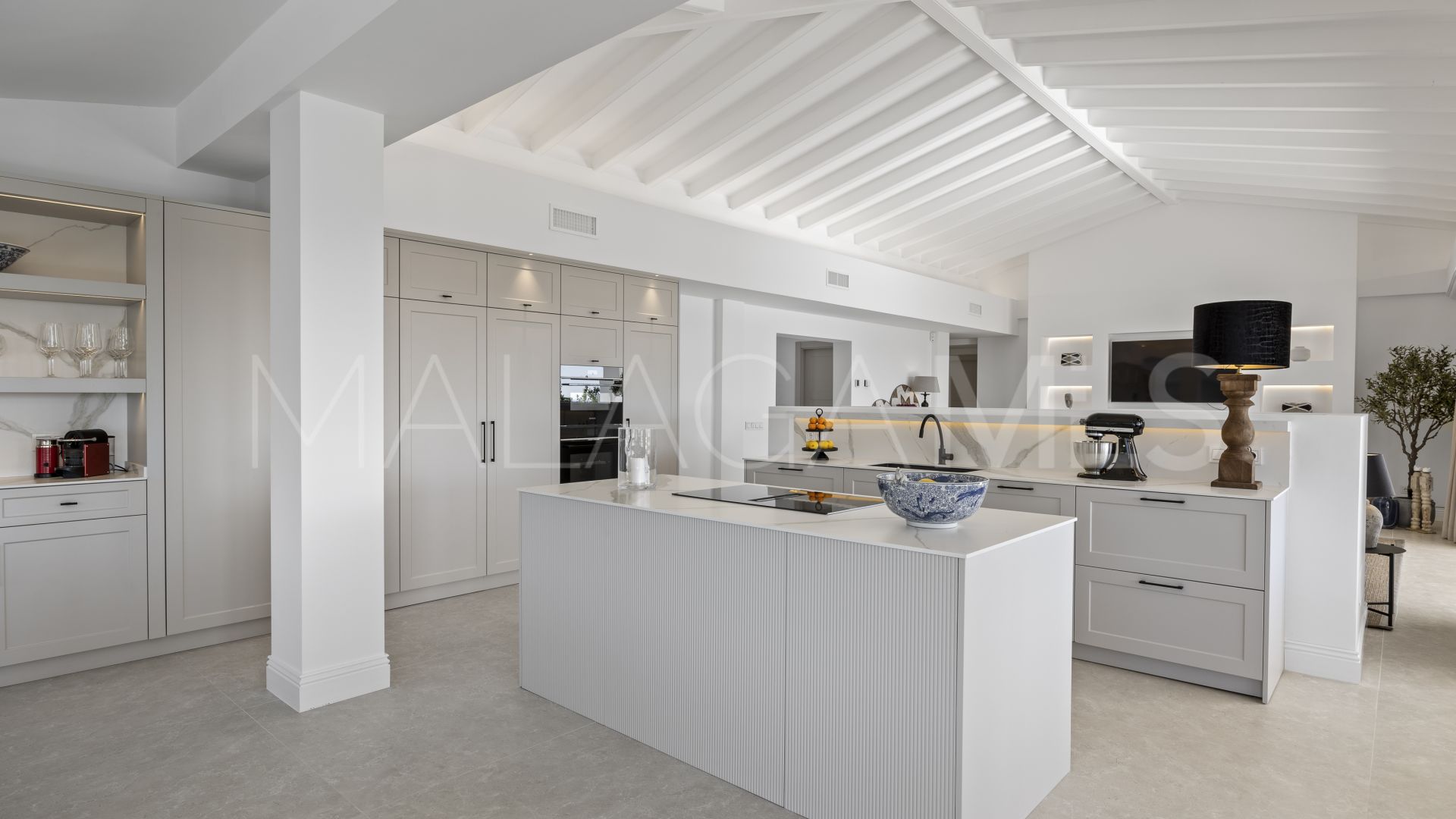 5 bedrooms Altos del Paraiso villa for sale