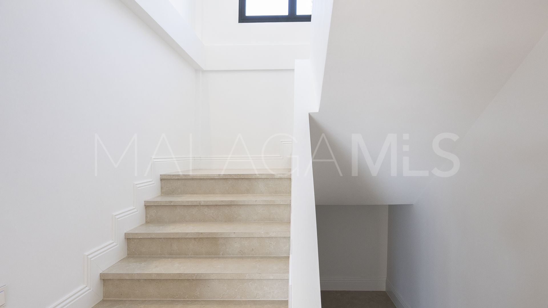 5 bedrooms Altos del Paraiso villa for sale