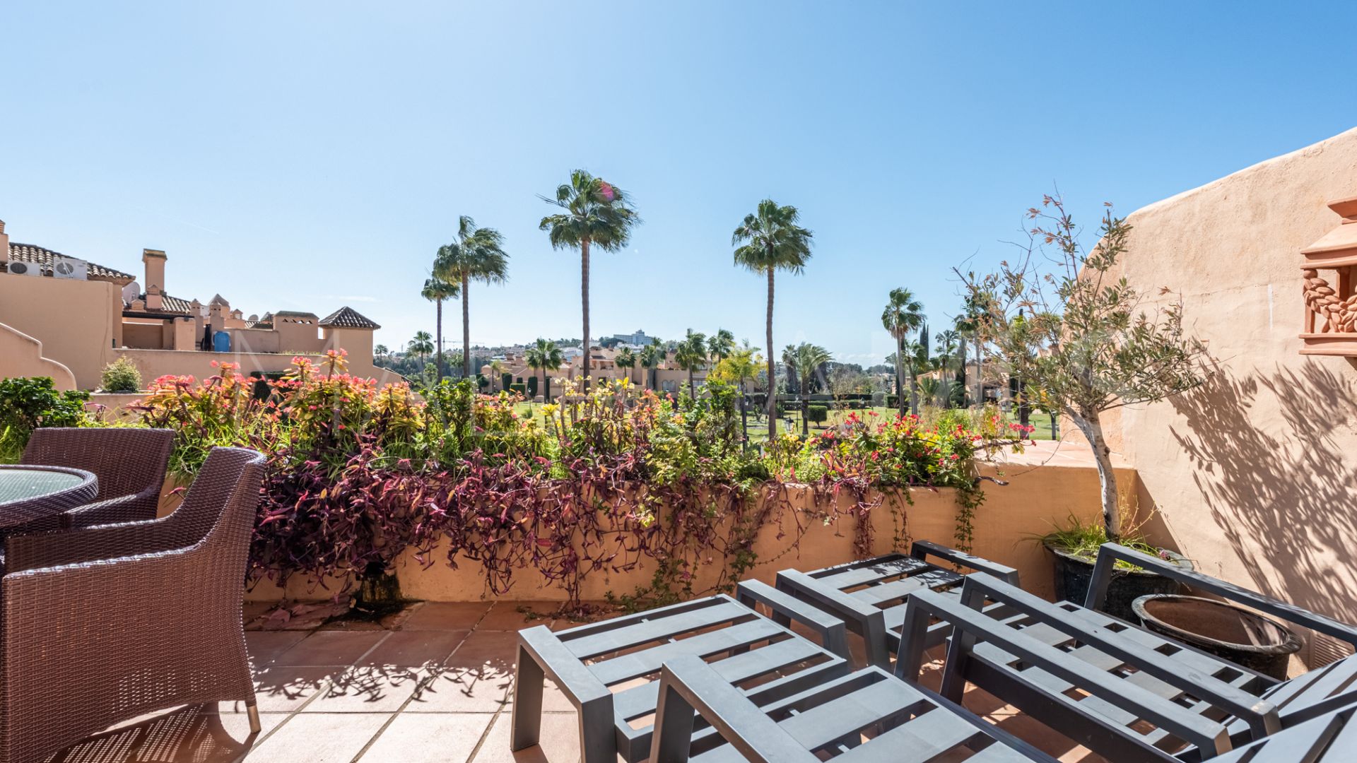 Ático with 2 bedrooms for sale in La Cartuja del Golf