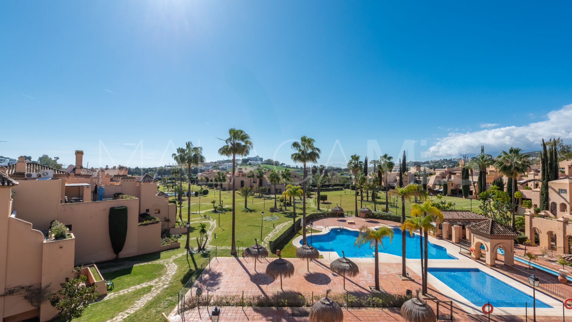 Ático with 2 bedrooms for sale in La Cartuja del Golf