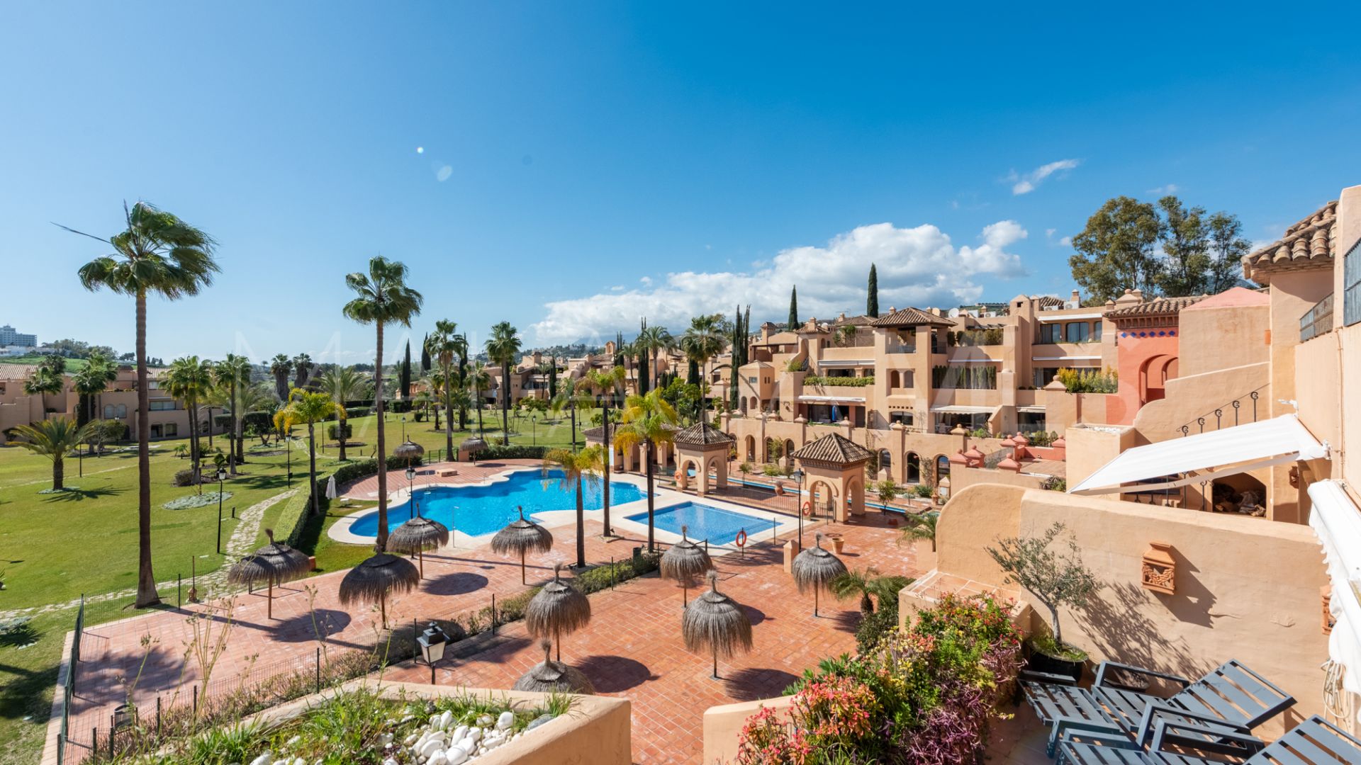 Ático with 2 bedrooms for sale in La Cartuja del Golf