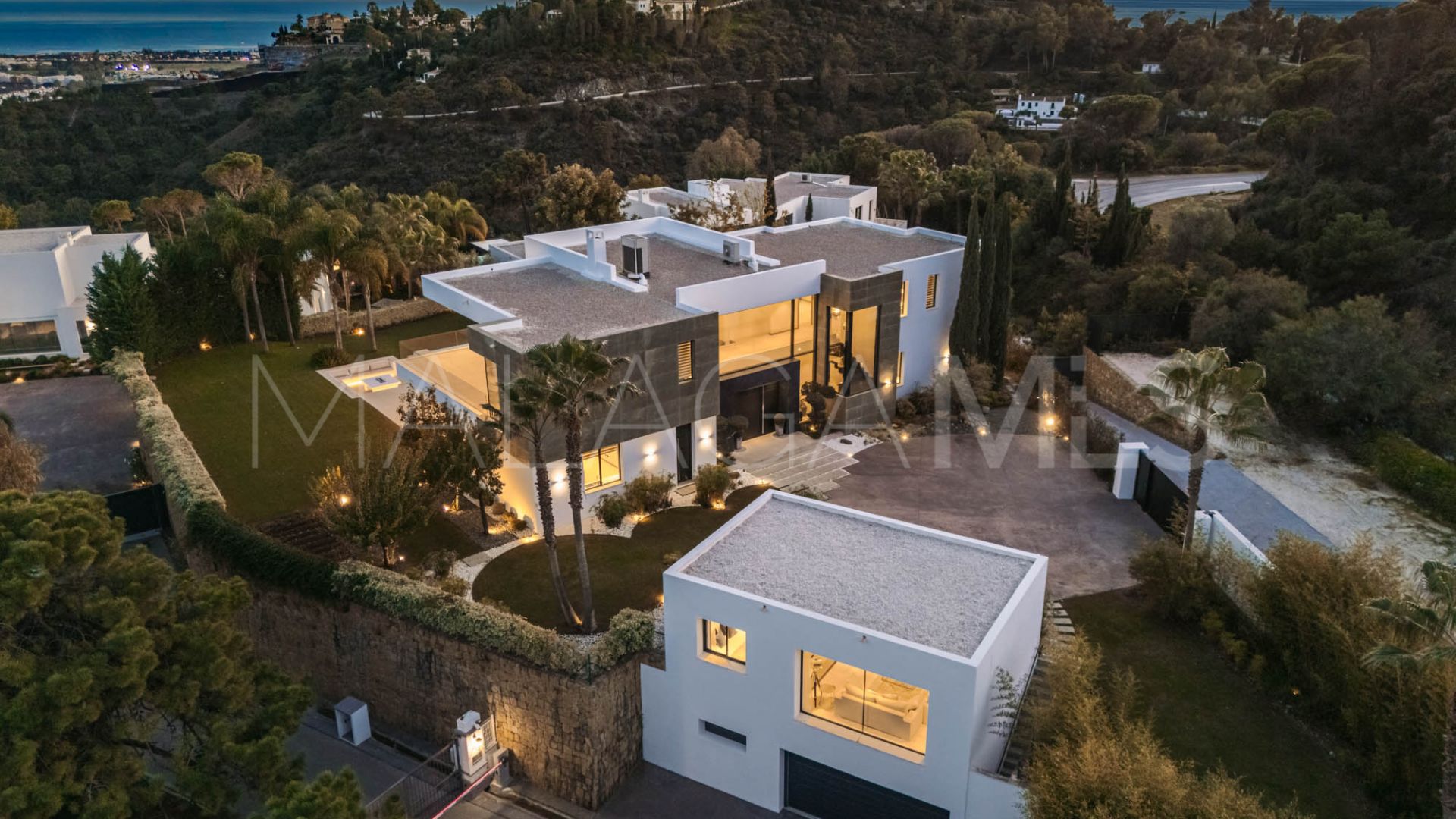 El Madroñal, villa a la venta with 5 bedrooms