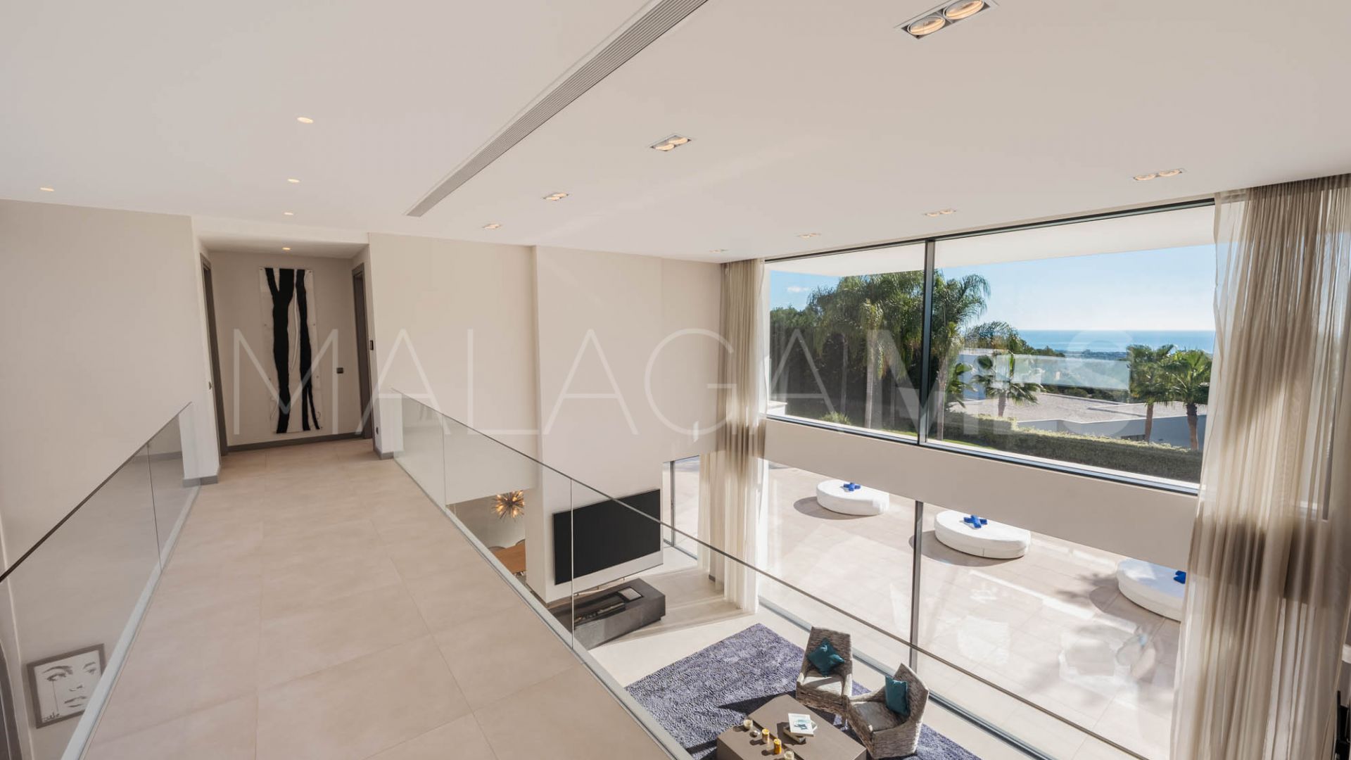 El Madroñal, villa a la venta with 5 bedrooms
