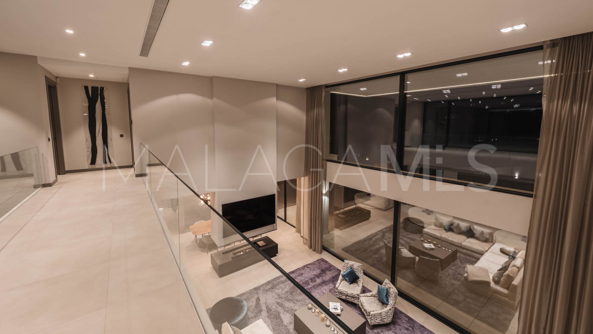 El Madroñal, villa a la venta with 5 bedrooms